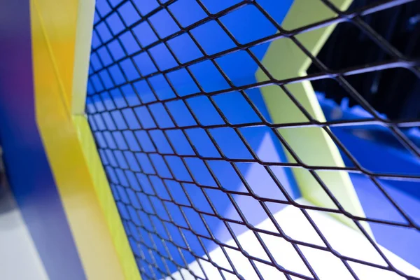 Soyut arka plan renkli mimari nesneler, örgü yüzeyi güzel duvara entegre edilmiştir.