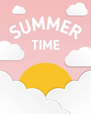 Yaz saati afişi. Pembe arka planda bulutlar ve güneş ile yaz saati.