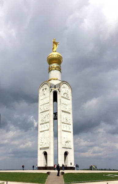 Prohorovka, Belgorod region Ruská federace-05 05 2019: památník vítězství-Belfry na poli Prokhorovského. — Stock fotografie