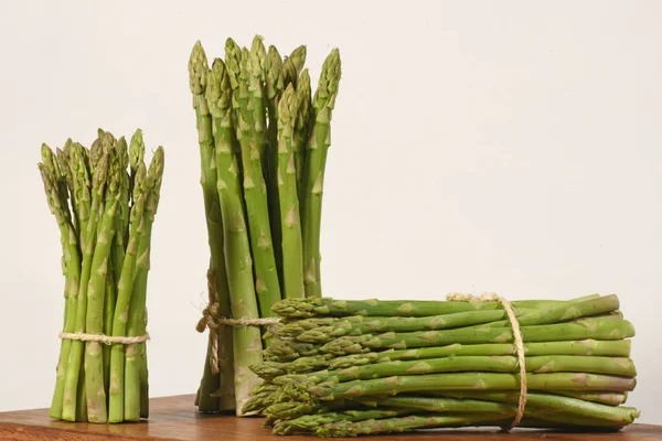 Studio Images Green Asparagus — Stock Photo, Image