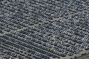 bir otopark havadan görüntü
