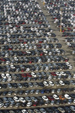 bir otopark havadan görüntü