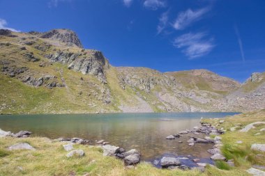 Benasque, Huesca / İspanya; 24 Ağustos 2017. Posets-Maladeta Doğal Parkı bir İspanyol doğal alanıdır. Görüntüde Ibon de Gorgutes