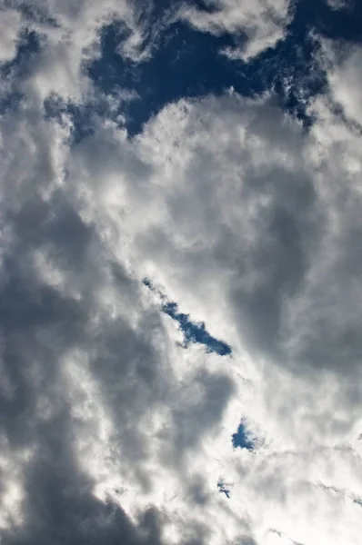 Varmland Sveç Mavi Yaz Gökyüzü Üzerinde Bulut Desenleri — Stok fotoğraf