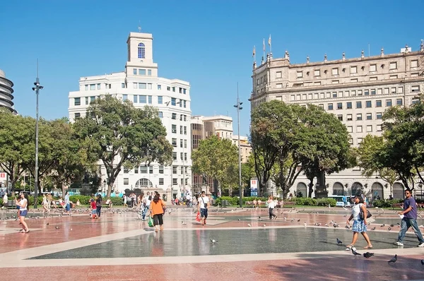 Barcelona Hiszpania Lipca 2012 Widok Plac Plaza Catalunya Budynków Słoneczny — Zdjęcie stockowe