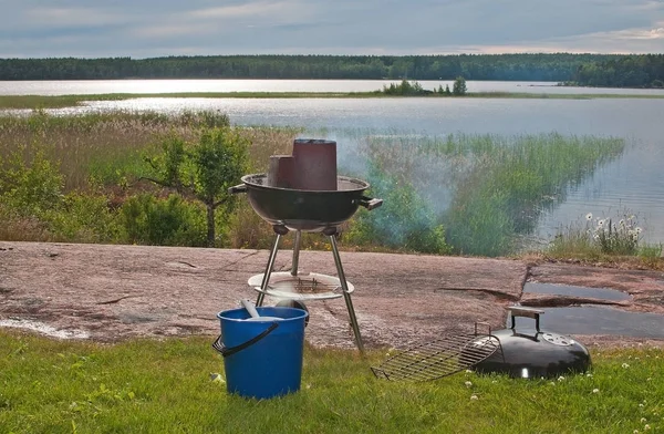 Small Barbecue Setup Rock Beautiful Sunset View Lake Sweden — Stock Photo, Image