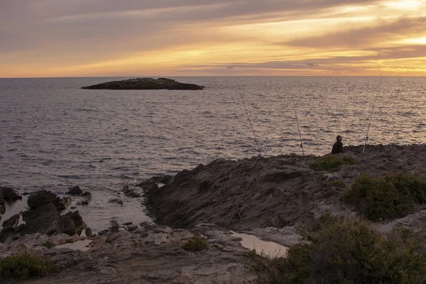 Palma Mallorca Hiszpania Listopada 2018 Sylwetka Osoby Wędki Ocean Horizon — Zdjęcie stockowe