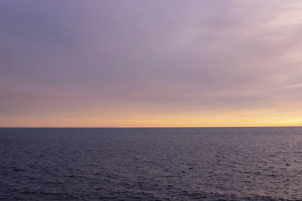 Gerade Horizontlinie Über Dem Mittelmeer Rosa Und Blau November 2018 — Stockfoto