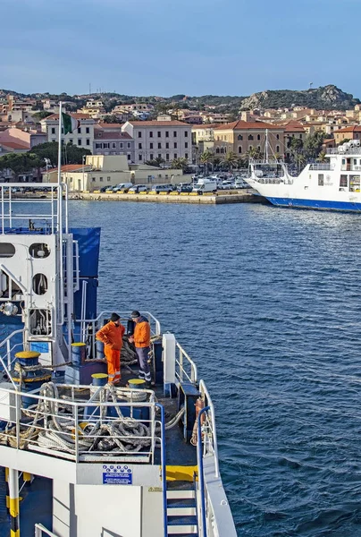 Prom między Palau i Isola Maddalena w Włochy Sardynia — Zdjęcie stockowe