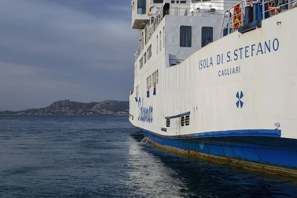 Ferry between Palau and Isola Maddalena in Sardinia Italy — Stock Photo, Image