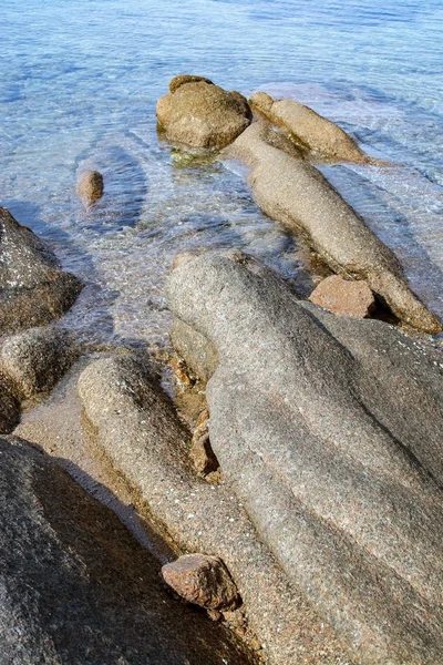 Spiaggia con scogli di granito in Costa Smeralda Sardegna — Foto Stock