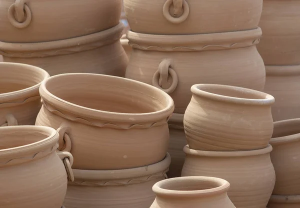 Rustieke terracotta potten — Stockfoto