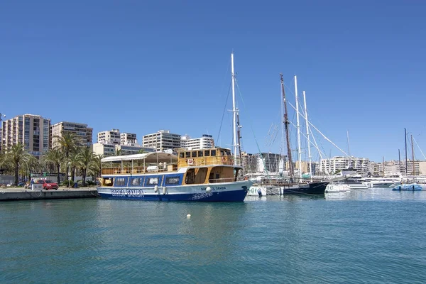 Palma liman tekne turu görünümleri — Stok fotoğraf