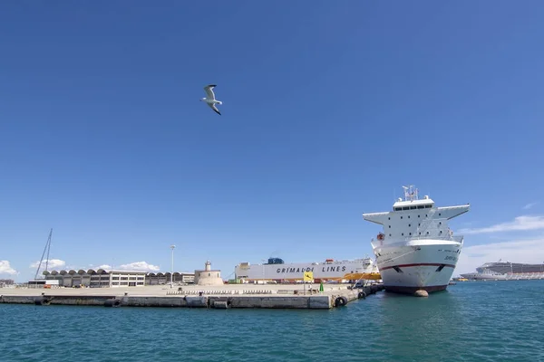 Buque de carga Super Fast Levante amarrado puerto de Palma — Foto de Stock