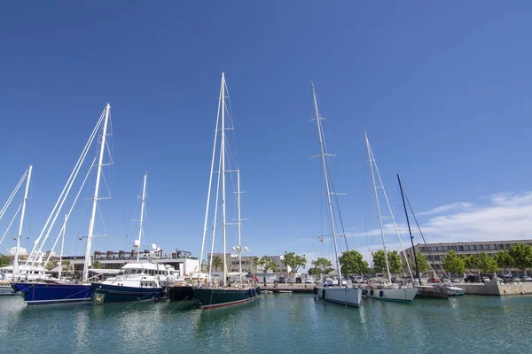 Stará Palma Harbor moll Vell se svými jachty — Stock fotografie