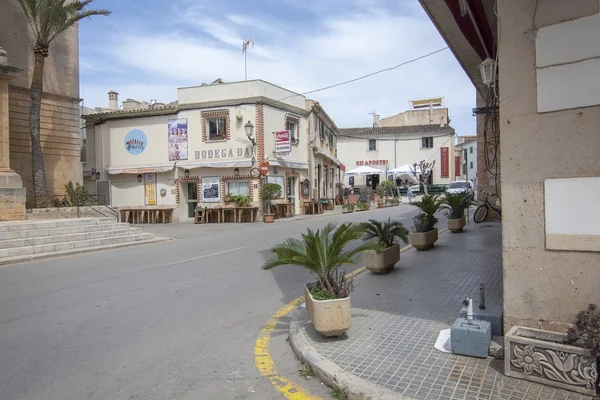 Street View ve vesnici ses Salines Mallorca — Stock fotografie