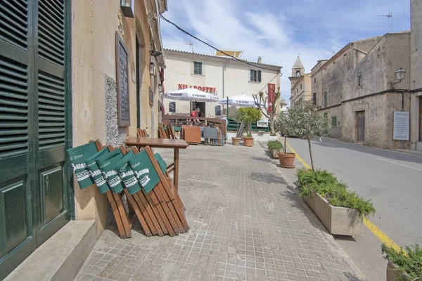 Ses Salines köyü Mallorca sokak görünümü — Stok fotoğraf