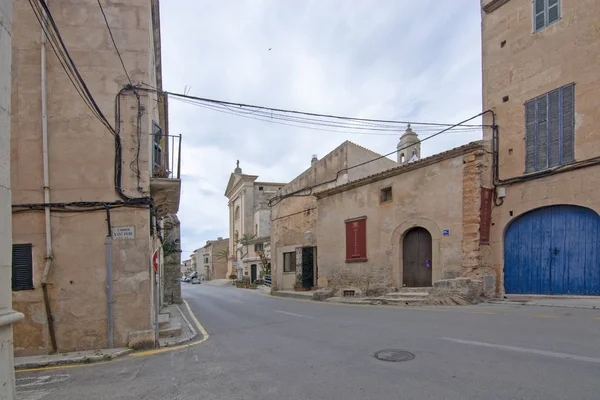 Vista de rua na aldeia de Ses Salines Maiorca — Fotografia de Stock