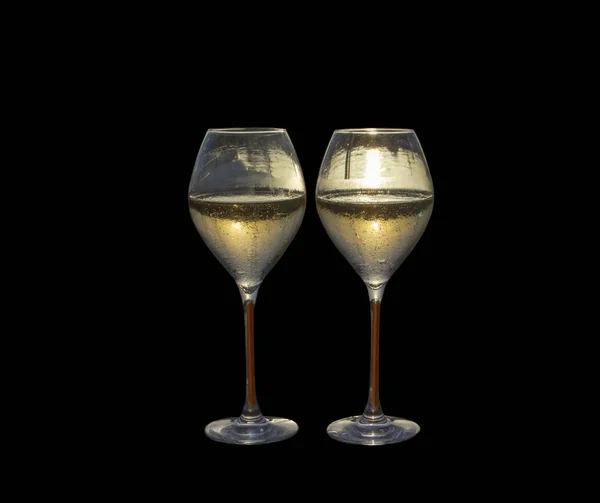 Két pezsgő fuvola pohár naplemente — Stock Fotó