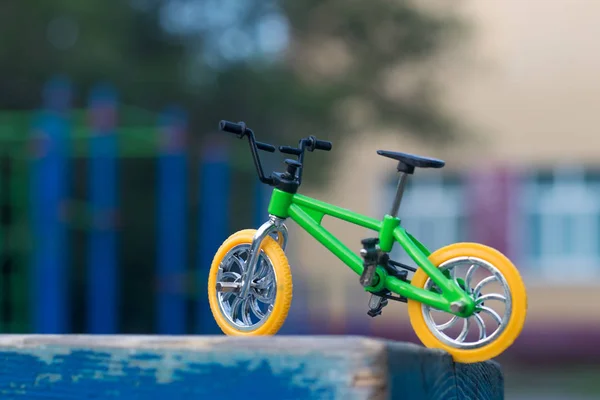 dağ sporbisiklet, bir bisiklet küçük kopyası