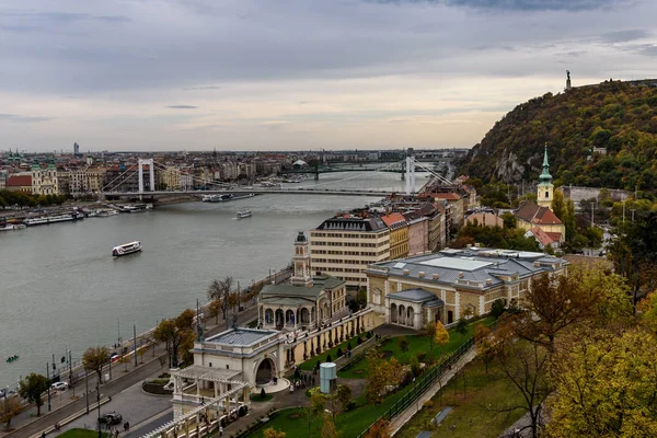 River Danube Budapest Looking South Elizabeth Bridge — Stock Photo, Image