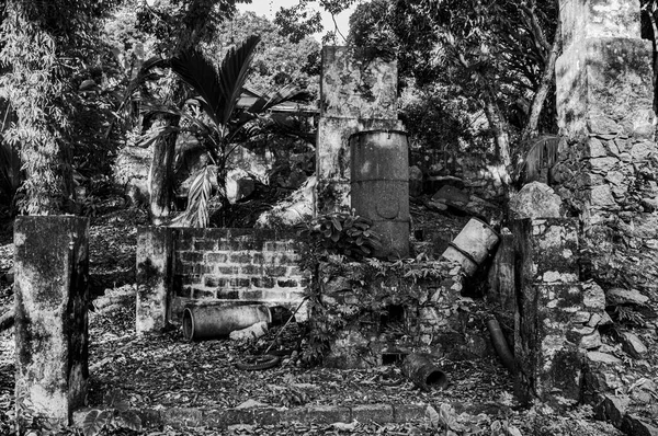 Ancient cinnamon distillery — Stock Photo, Image