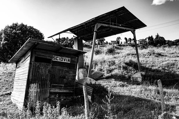 Memory of ski lifts where the is no snow — Stock Photo, Image