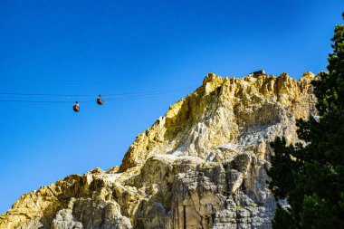 Falzarego Dolomiti teleferik sayısı beş