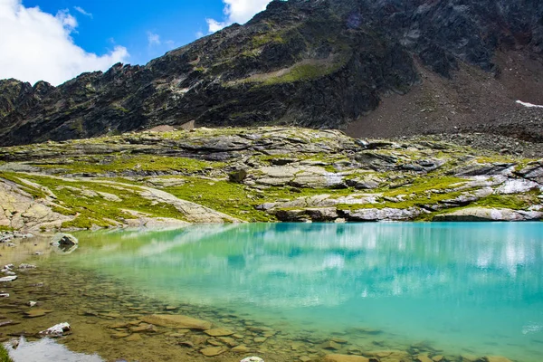 Danau kecil Alpine di Tyrol sebelas — Stok Foto