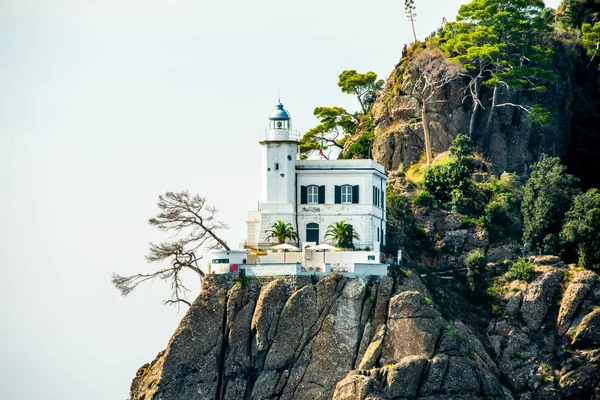 House Lighthouse Cliff Ligurian Coast Genoa Italy — Stock Photo, Image