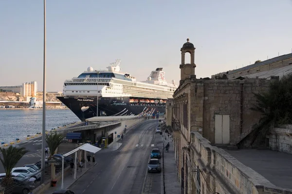 Floriana Malta August 2019 Embankment City Fortress Wall Passenger Ferry — ストック写真