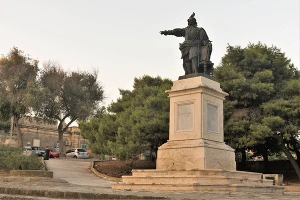 Floriana Malta Agosto 2019 Vista Lateral Del Monumento Fundador Ciudad —  Fotos de Stock