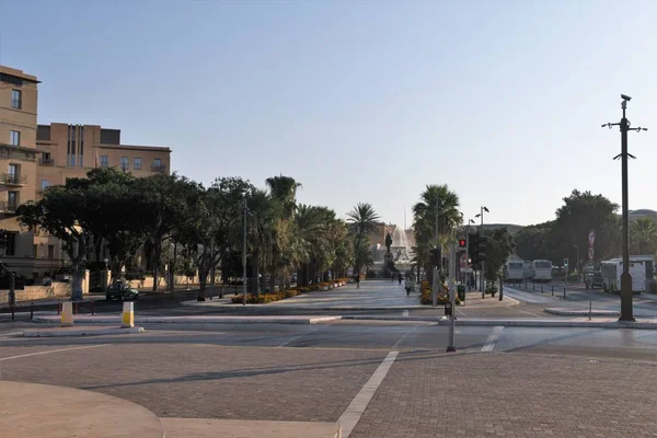 Валлетта Мальта Серпень 2019 Року Вулиці Парк Перед Головними Воротами — стокове фото