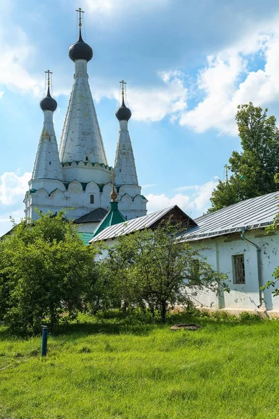 Rusland Uglich Juli 2020 Mooi Uitzicht Drie Koepelvormige Orthodoxe Kerk — Stockfoto
