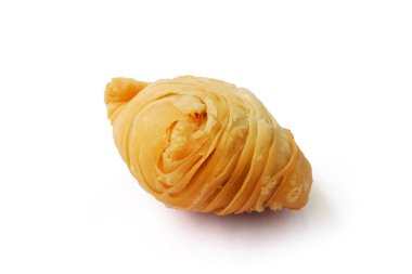 Beyaz arka planda köri puf bobini. (Kırpma Yolu ile).