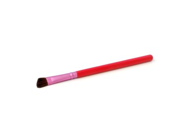 Arka plan kozmetik ekipmanı. Beyaz arkaplanda allık fırçası..