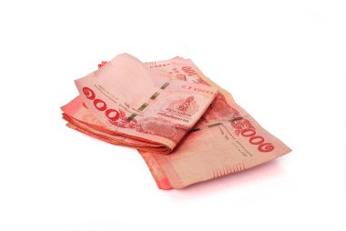 Beyaz arka plan üzerine Tay banknotları. (Kırpma Yolu ile).