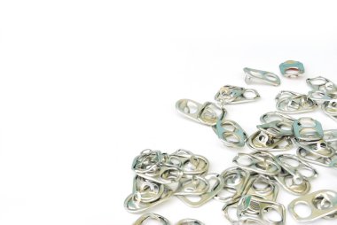 Hafifliği nedeniyle protez üretmek için kullanılabilen nesneler.