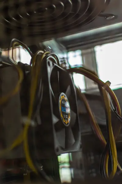durumda sistem ünitesi masaüstü Pc iç