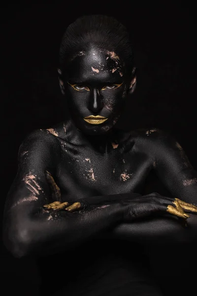 Fondo Negro Mujer Negra Con Maquillaje Oro Elegante — Foto de Stock