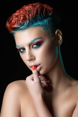 Lüks akşam partisi makyajı