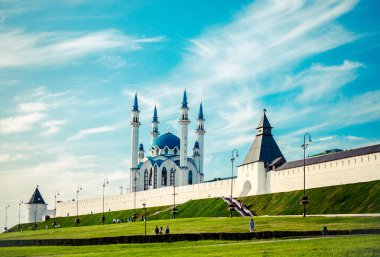 Kazan Kremlin'den Kazan Kul Şerif Camii manzarası