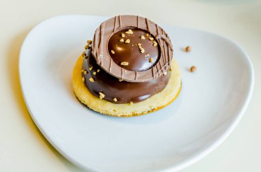 Kalp şeklinde bir tabaktabaktabaktabaktabak tabaktabak tabaktabak tabaktabak. Aşıklar için tatlı