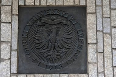 Lublin 'deki John Paul Katolik Üniversitesi logosu.