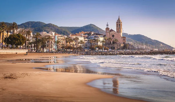 Sitges Egy Város Közelében Barcelona Catalunya Spanyolország Híres Strandjairól Éjszakai — Stock Fotó