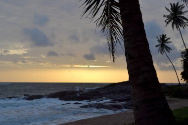 kıyıhint okyanusunda gün batımı