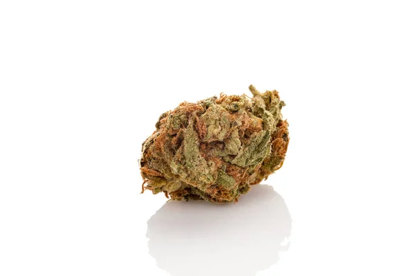 Marihuana Bud Geïsoleerd Witte Achtergrond — Stockfoto