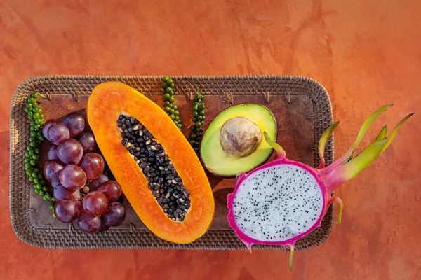 Colorful Tropical Fruit Breakfast Wooden Cutting Board — Stock Photo, Image