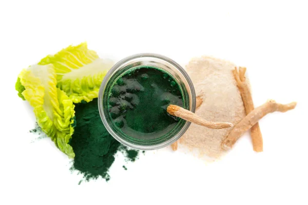 Ashwagandha Chlorella Zelený Džus Izolovaných Bílém Pozadí Dodatek Superfood Detoxikační — Stock fotografie