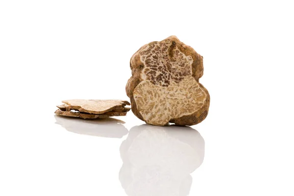 Sezione trasversale tartufo bianco . — Foto Stock